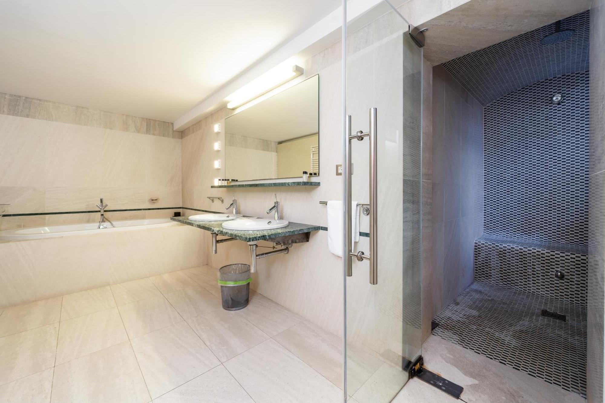 Imperial Suite Split Buitenkant foto